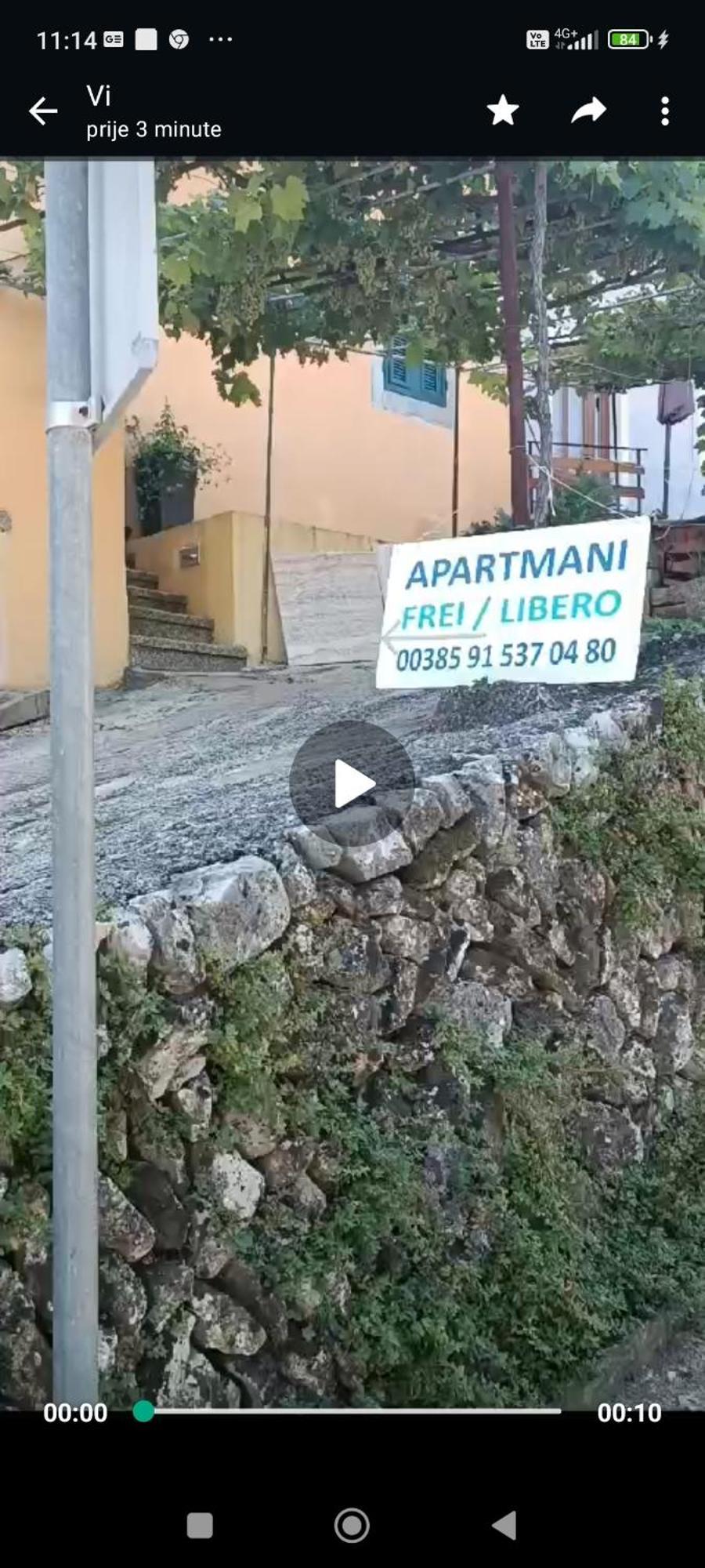 Apartments And Rooms Roberto B. Valun Bagian luar foto